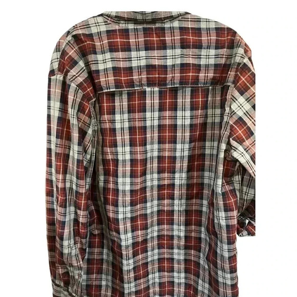 Croft and Barrows size L quick dry plaid button down EUC - Picture 6 of 9